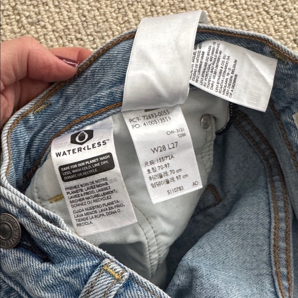 Levi’s Ribcage 28 - Picture 3 of 4